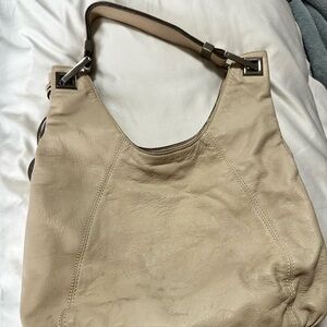 Elegant Cream Leather Shoulder Bag